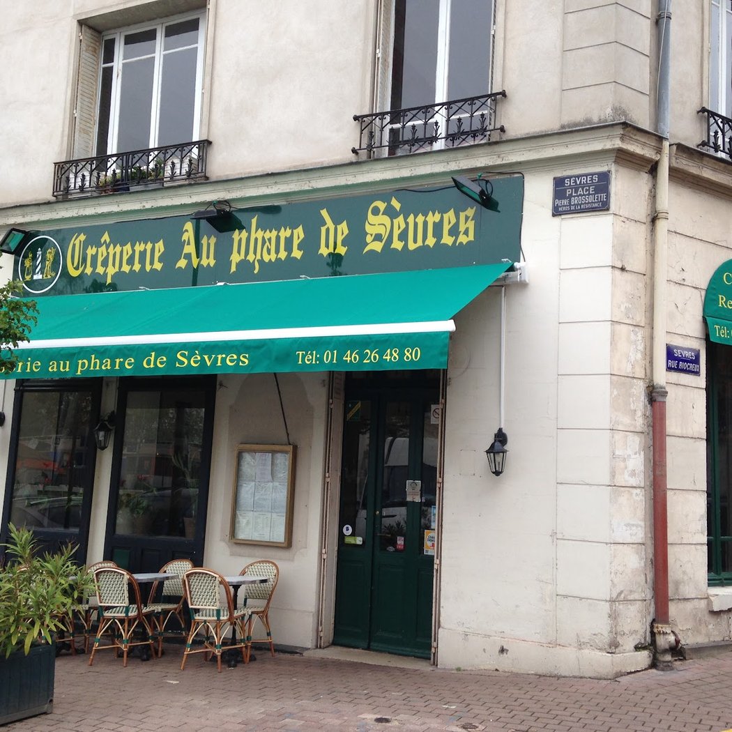 Crêperie Au phare de Sèvres 2